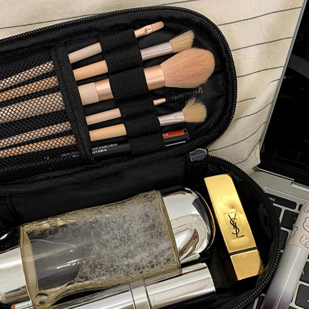 Tas Kosmetik PU Hitam Kuromi S - Beauty Makeup Edit ulasan dan harga